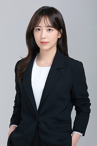 김지윤